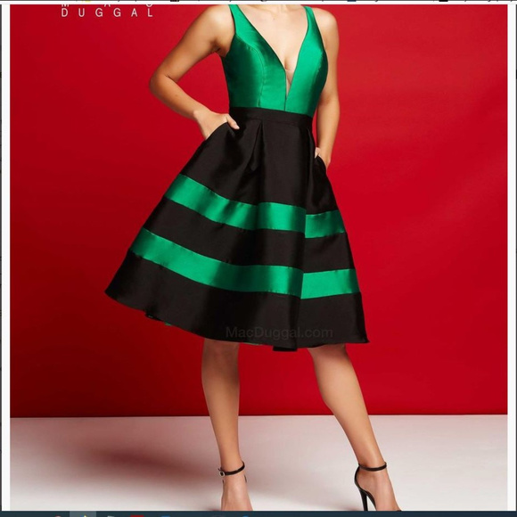 Mac Duggal Dresses & Skirts - MAC DUGGAL NWT Cocktail Emerald Black Stripe Gown